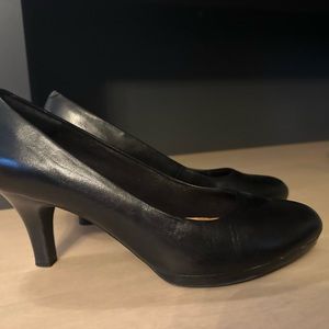 Clark’s Tempt Appeal high heel